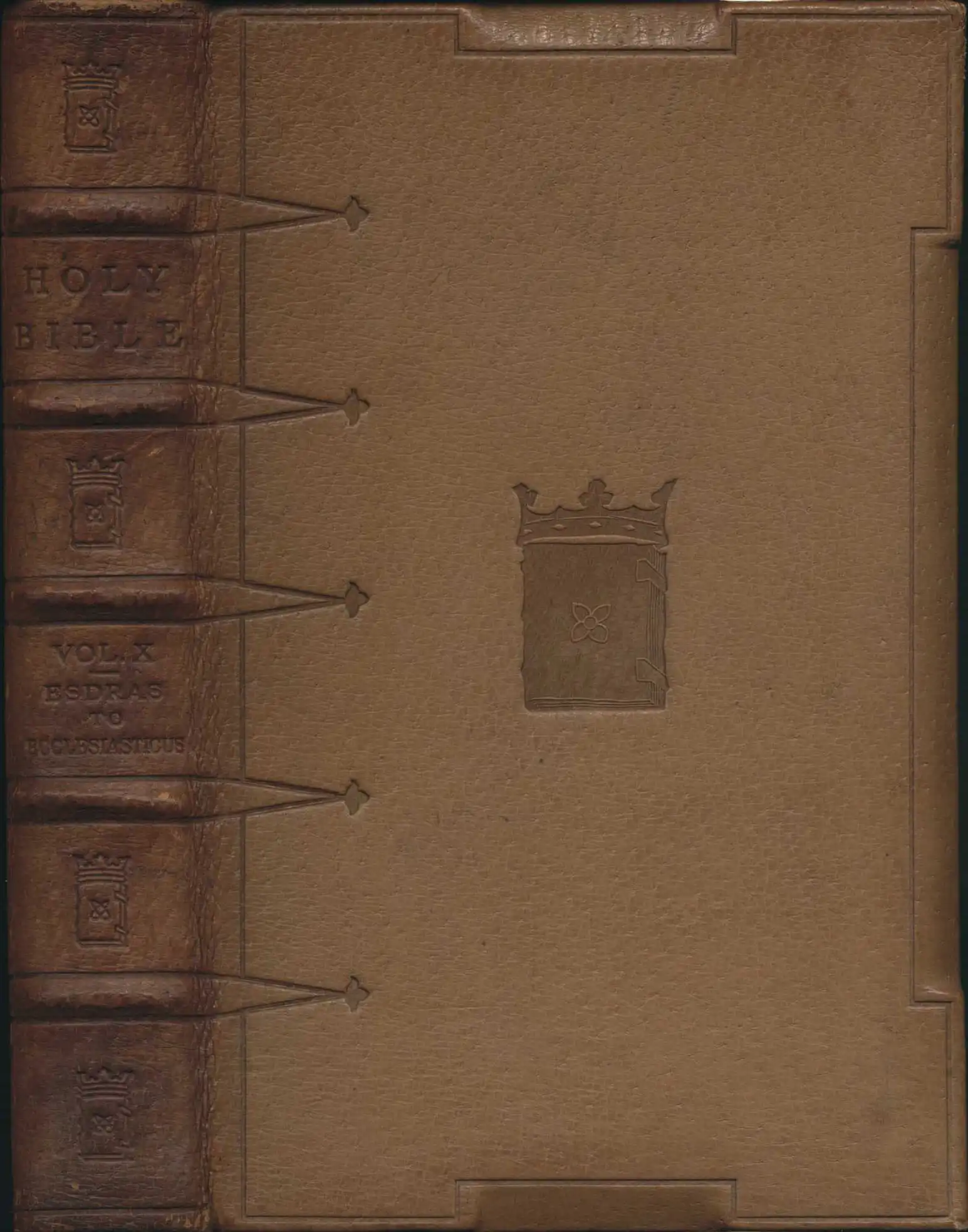 The Holy Bible containing the Old and New Testaments and the Apocrypha. Edition de luxe. London: Grolier Society, 1907. Fourteen volumes; Vol. 10 displayed.